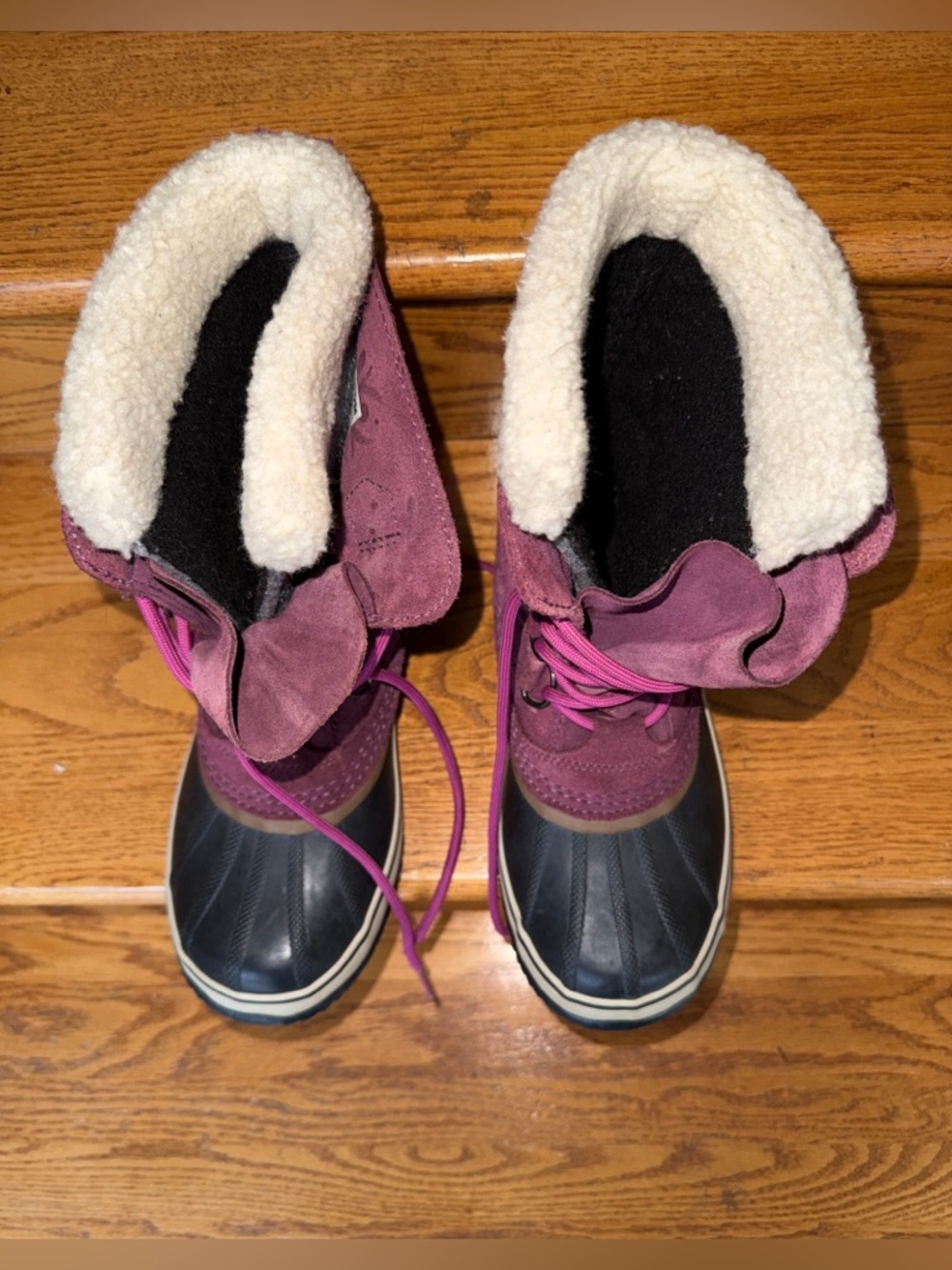 Sorel Women's Plum & Black Winter Lace-Up Boots with Cream Shearling - Picture 2 of 9